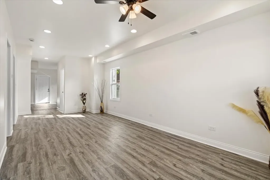 8403 South Sangamon Street Chicago IL 60620
