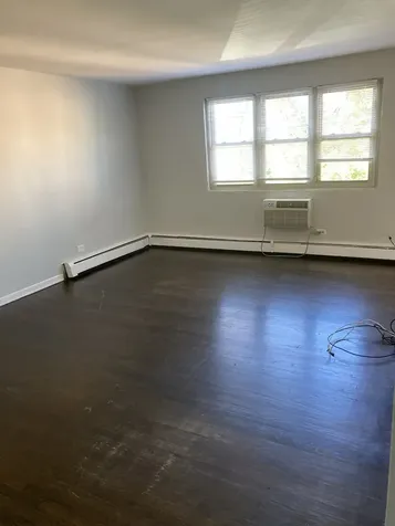 2420 West Berwyn Avenue Chicago IL 60625