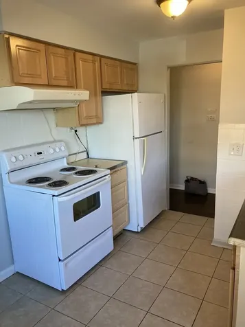 2420 West Berwyn Avenue Chicago IL 60625