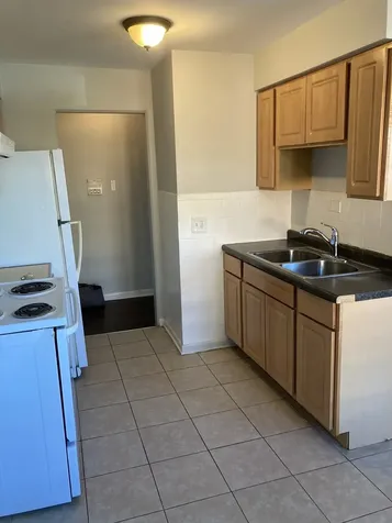 2420 West Berwyn Avenue Chicago IL 60625
