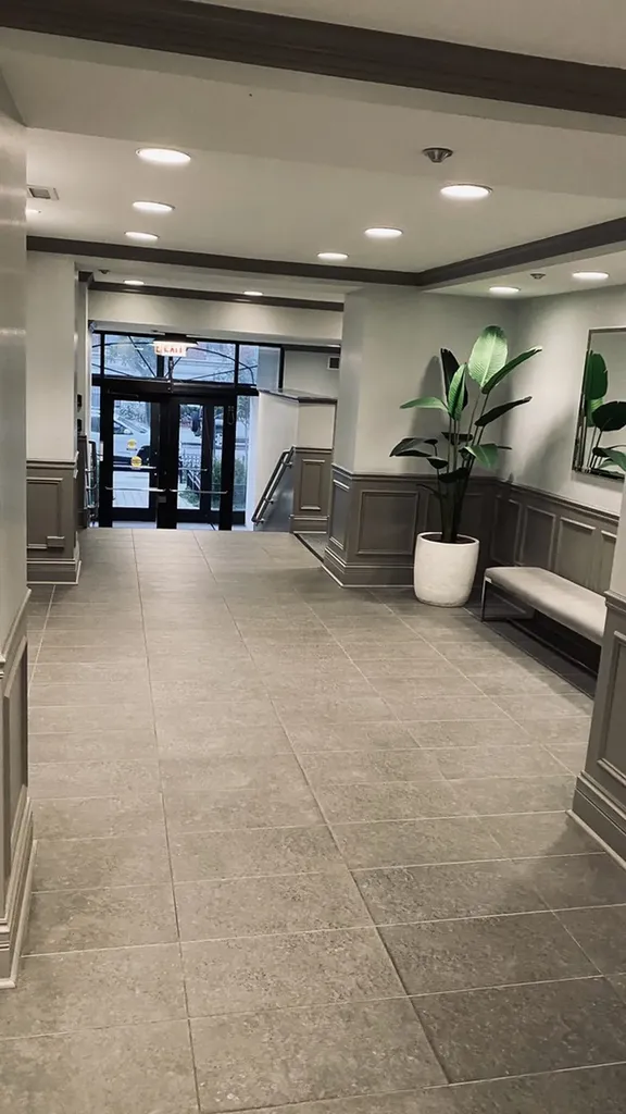 508 West Melrose Street Chicago IL 60657