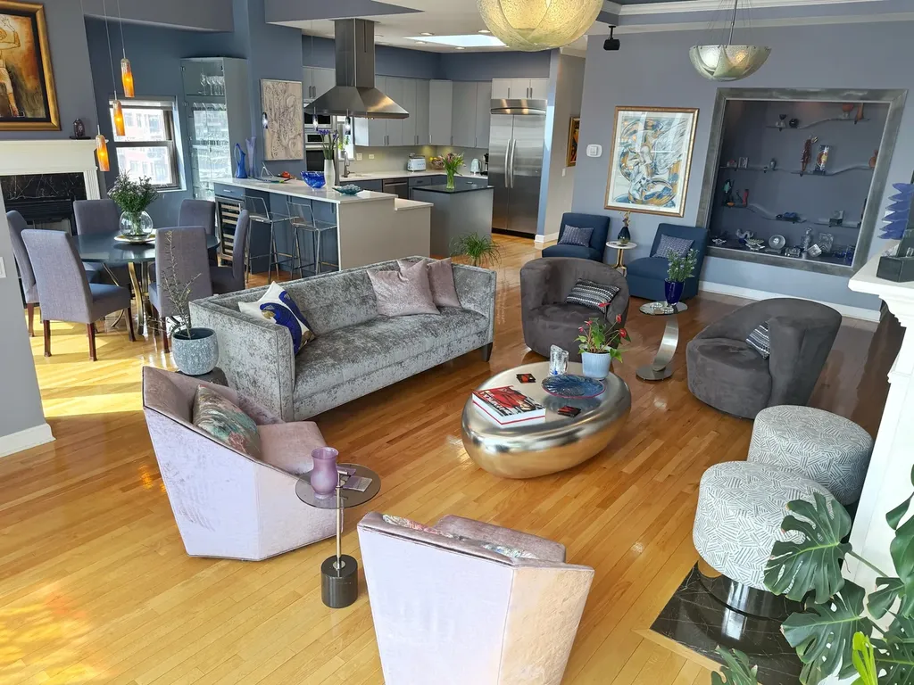 508 West Melrose Street Chicago IL 60657
