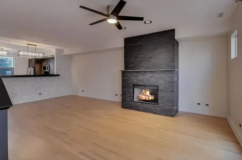 6951 North Western Avenue Chicago IL 60645