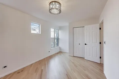 6951 North Western Avenue Chicago IL 60645