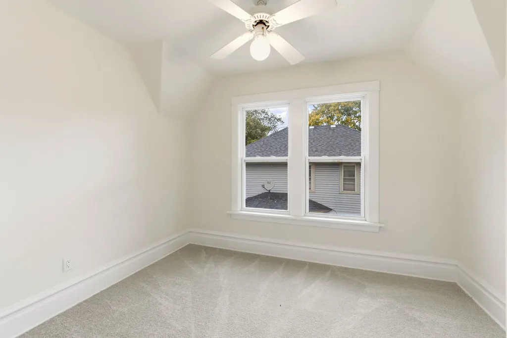 9748 South Vanderpoel Avenue Chicago IL 60643