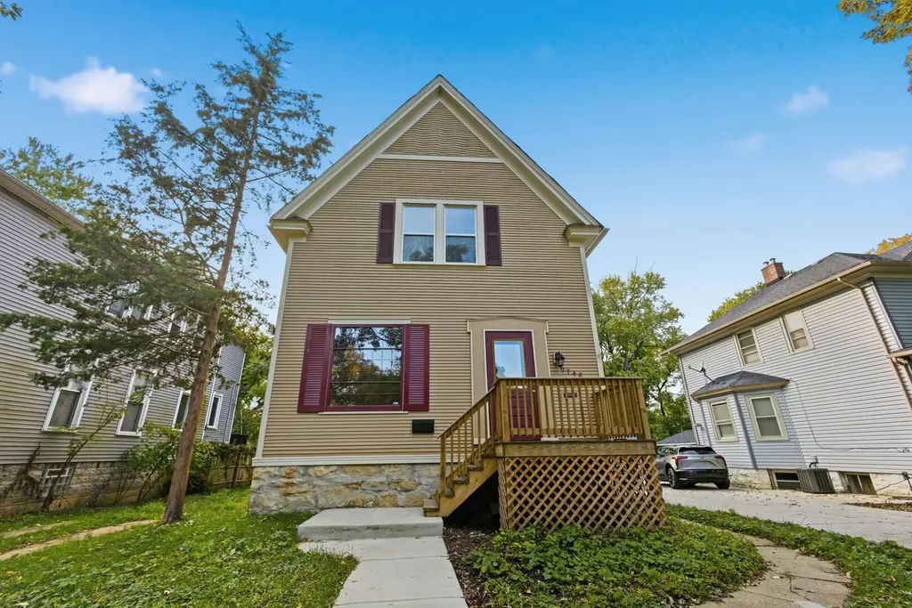 9748 South Vanderpoel Avenue Chicago IL 60643