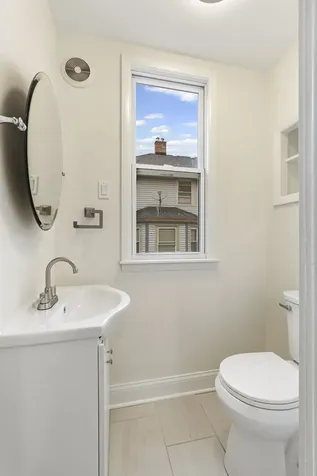 9748 South Vanderpoel Avenue Chicago IL 60643