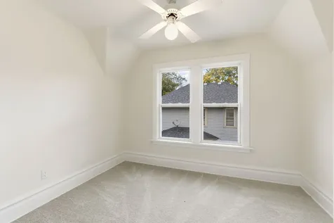 9748 South Vanderpoel Avenue Chicago IL 60643