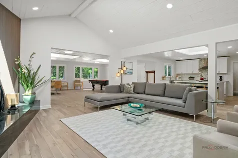 18 Alexandra Drive Mettawa IL 60048