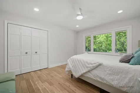 18 Alexandra Drive Mettawa IL 60048