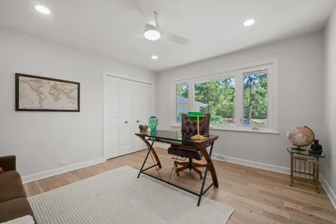 18 Alexandra Drive Mettawa IL 60048