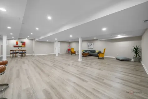18 Alexandra Drive Mettawa IL 60048