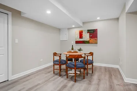 18 Alexandra Drive Mettawa IL 60048