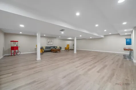 18 Alexandra Drive Mettawa IL 60048