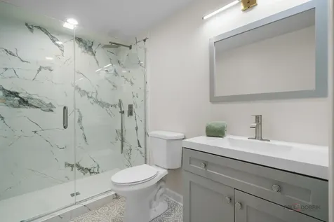 18 Alexandra Drive Mettawa IL 60048