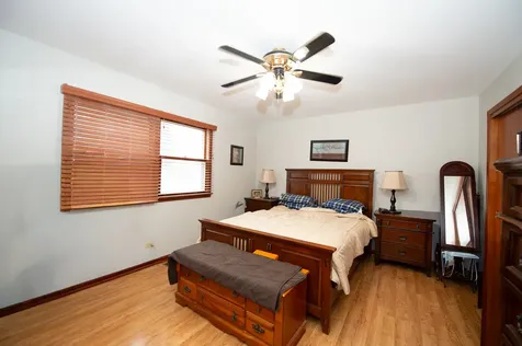 17 North Weston Avenue Elgin IL 60123