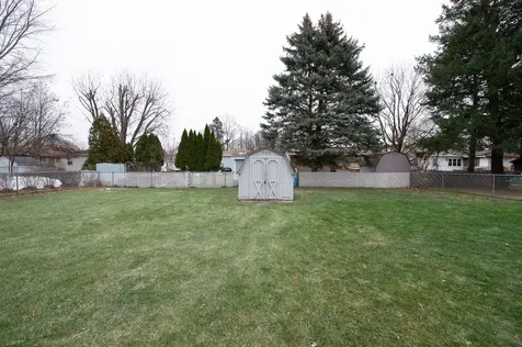 17 North Weston Avenue Elgin IL 60123