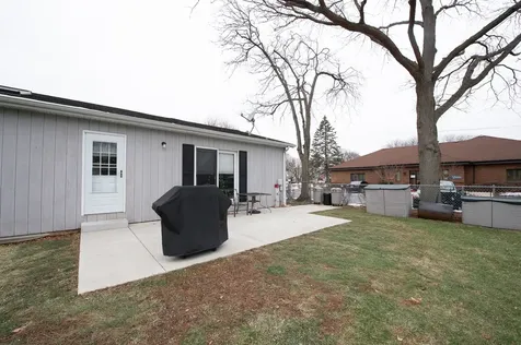 17 North Weston Avenue Elgin IL 60123
