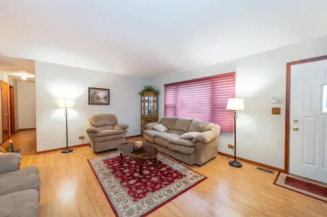 17 North Weston Avenue Elgin IL 60123