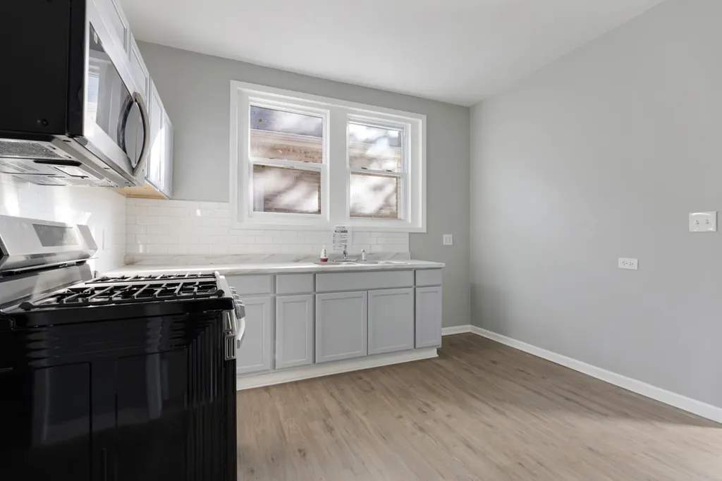6954 South Paulina Street Chicago IL 60636