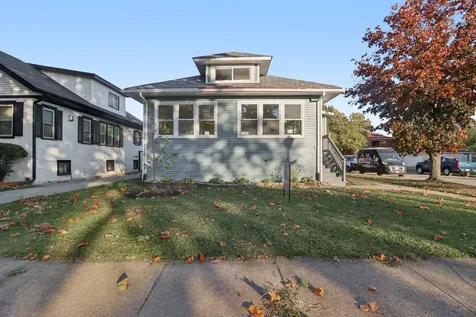 1939 South 6th Avenue Maywood IL 60153