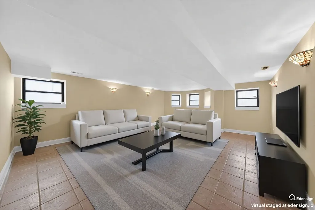 4953 South Michigan Avenue Chicago IL 60615