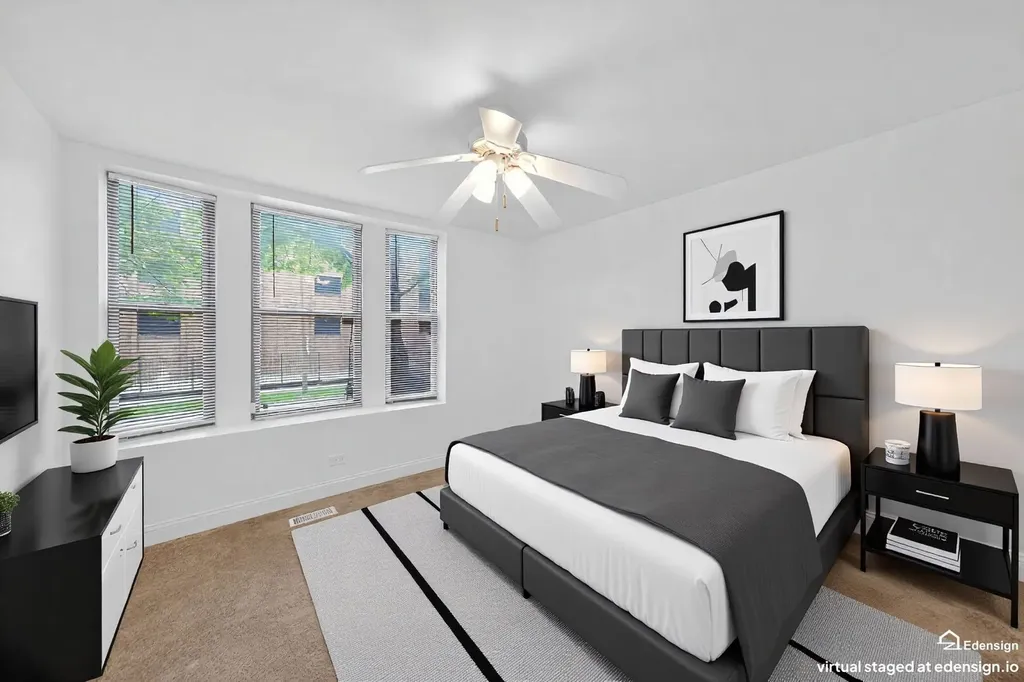4953 South Michigan Avenue Chicago IL 60615