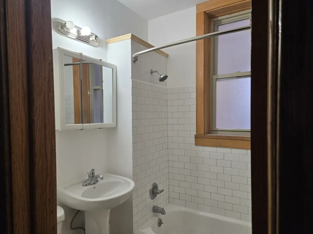 5942 South Calumet Avenue Chicago IL 60637