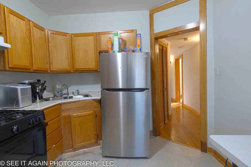 5942 South Calumet Avenue Chicago IL 60637