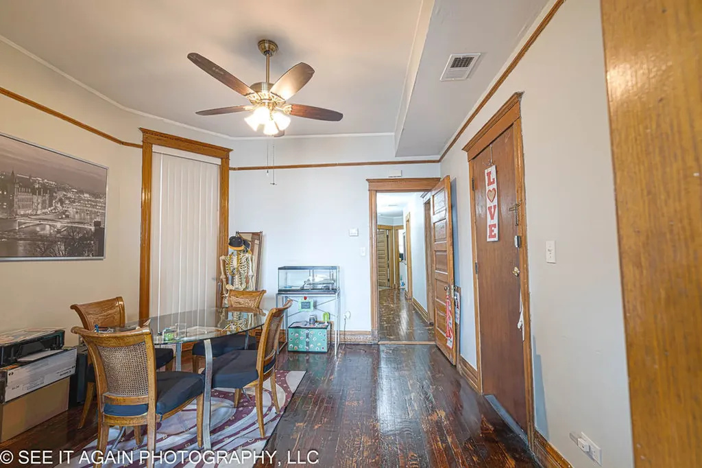5942 South Calumet Avenue Chicago IL 60637