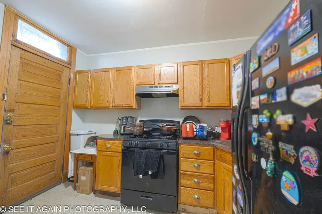 5942 South Calumet Avenue Chicago IL 60637