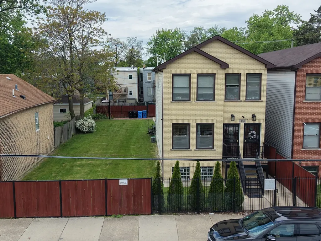 440 North Monticello Avenue Chicago IL 60624