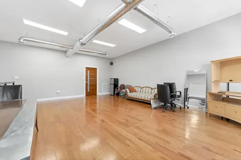 4122 West Grand Avenue Chicago IL 60651