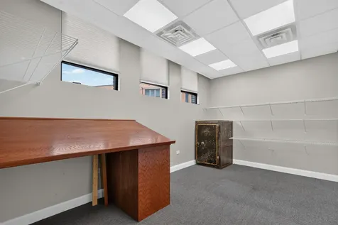 4122 West Grand Avenue Chicago IL 60651