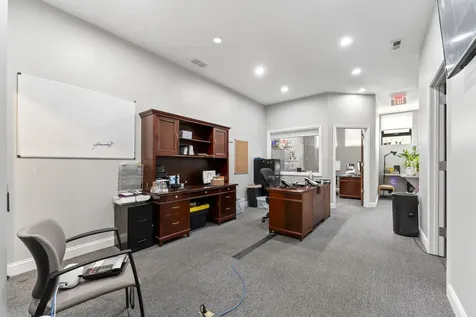 4122 West Grand Avenue Chicago IL 60651