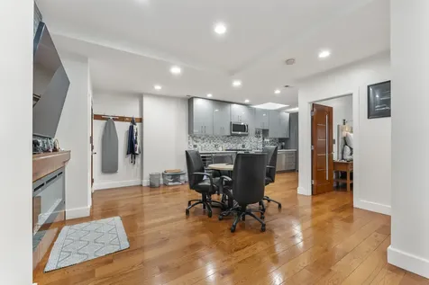 4122 West Grand Avenue Chicago IL 60651
