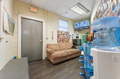4122 West Grand Avenue Chicago IL 60651