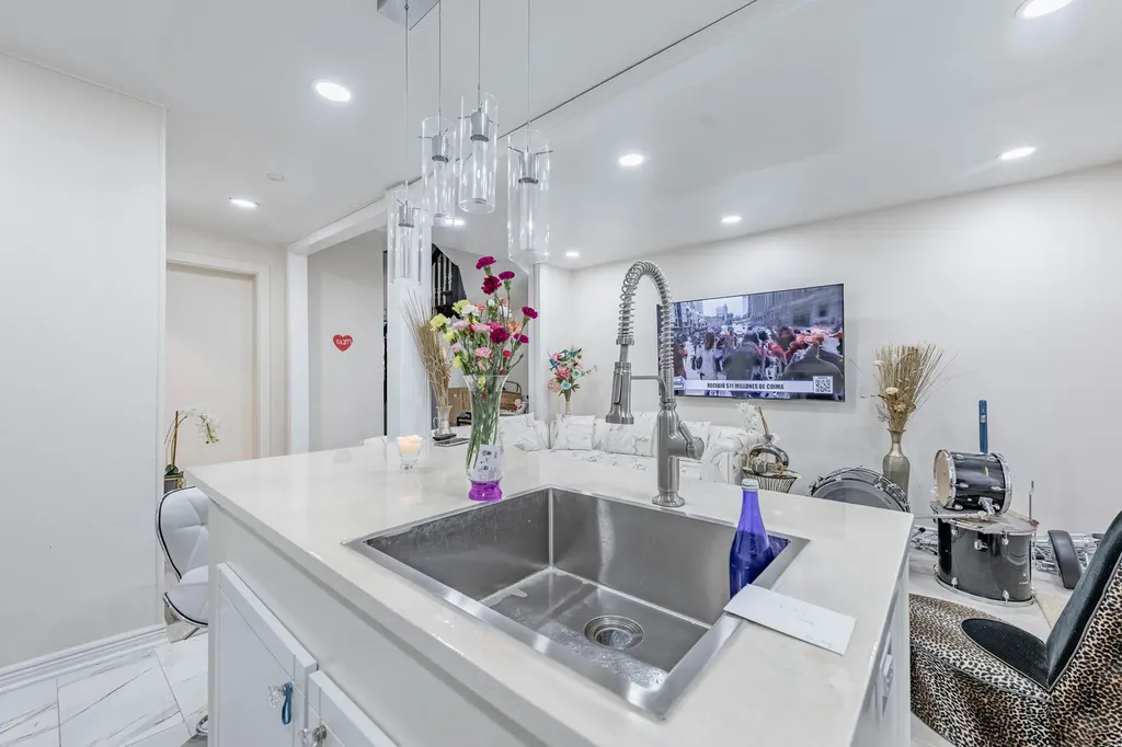 1908 South Sawyer Avenue Chicago IL 60623