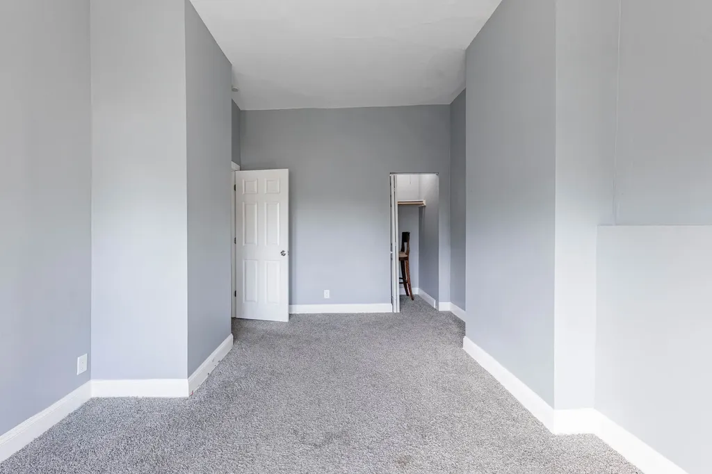 1908 South Sawyer Avenue Chicago IL 60623