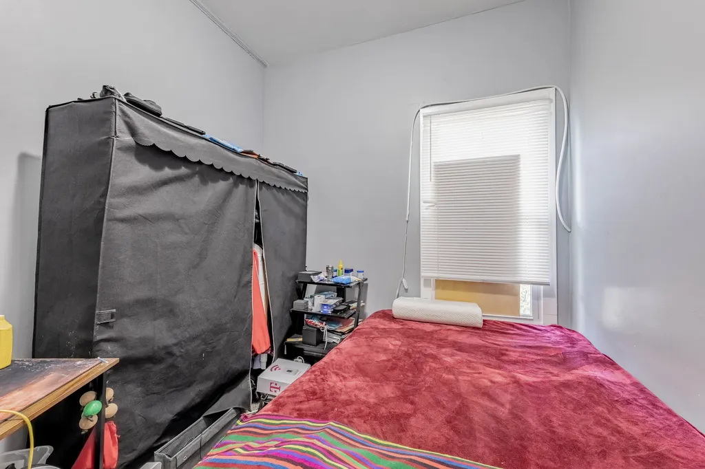 1908 South Sawyer Avenue Chicago IL 60623