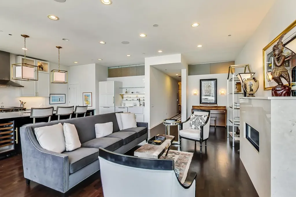 65 East Monroe Street Chicago IL 60603