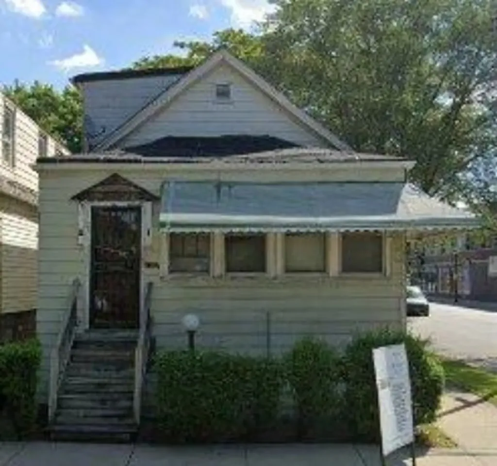 7357 South Green Street Chicago IL 60621
