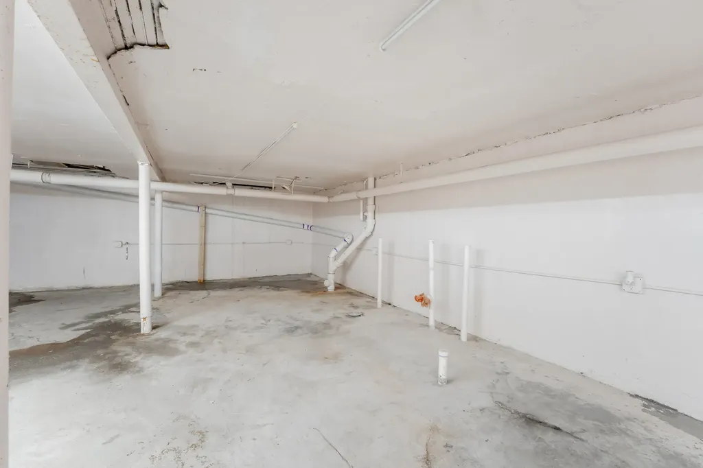 3905 West Lawrence Avenue Chicago IL 60625