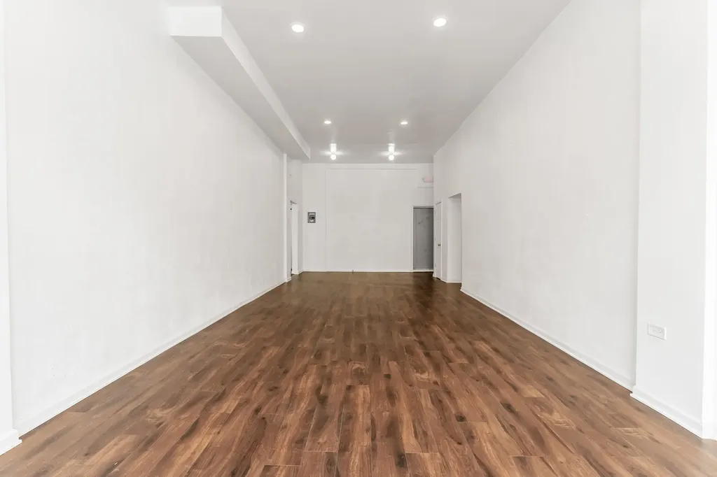 3905 West Lawrence Avenue Chicago IL 60625