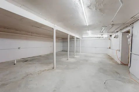 3905 West Lawrence Avenue Chicago IL 60625