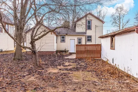 121 East James Street Forrest IL 61741