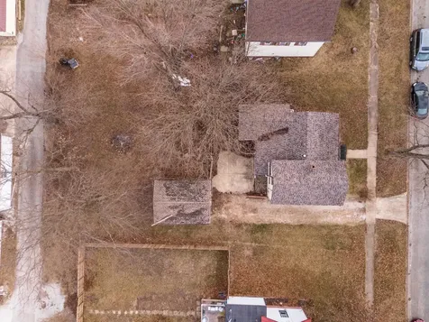 121 East James Street Forrest IL 61741