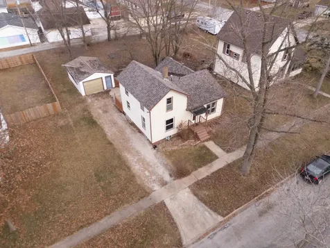 121 East James Street Forrest IL 61741