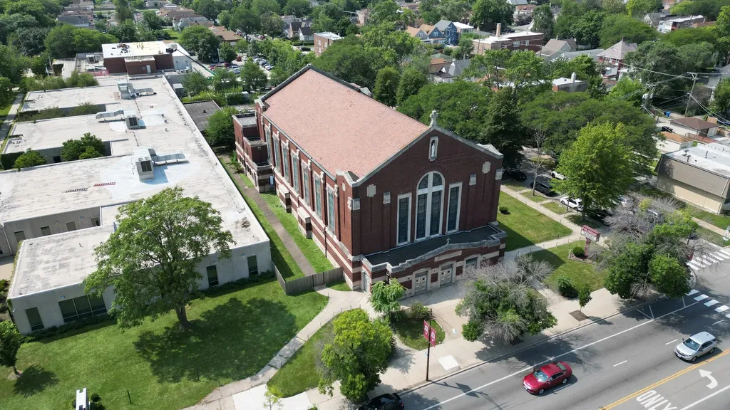 8725 South May Street Chicago IL 60620