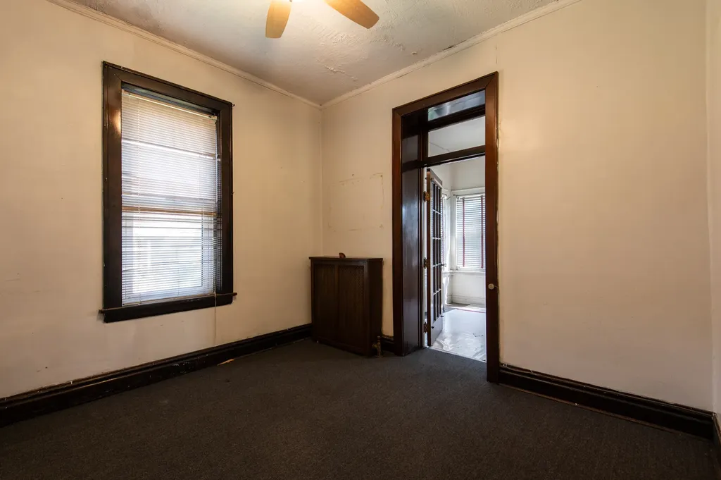 8725 South May Street Chicago IL 60620